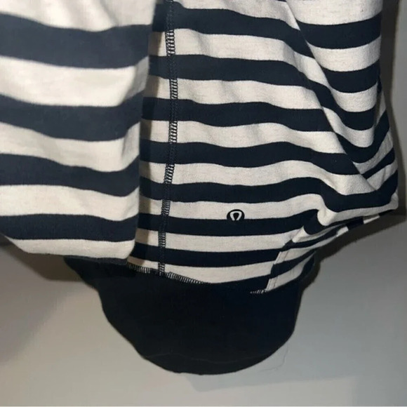 Lululemon Rollin' With My Omies Hoodie Size 6 ❤️ - Picture 6 of 10